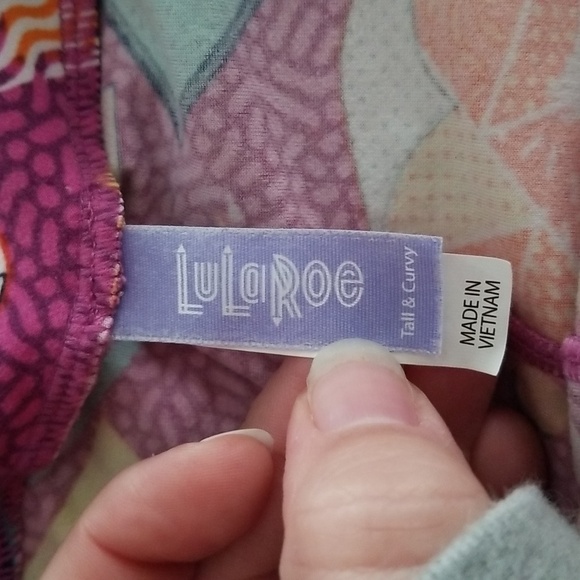 LuLaRoe Women's Leggings - Picture 8 of 12